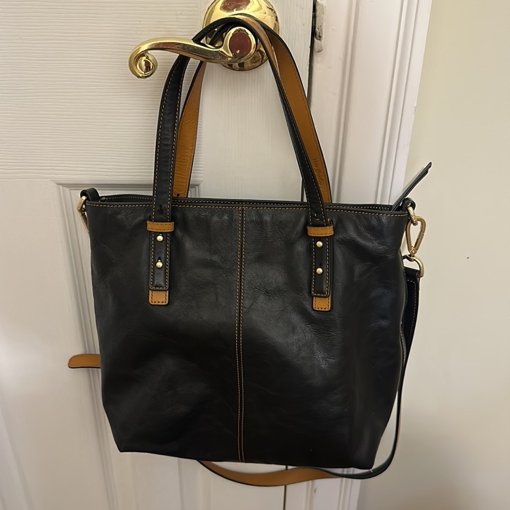 Vera Bradley 12 x 13 Leather.